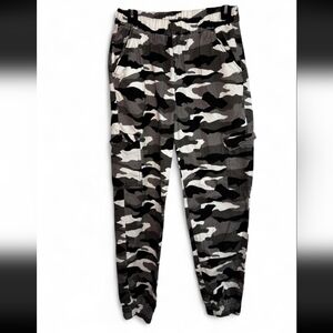H&M Gray and White Camouflage Pants